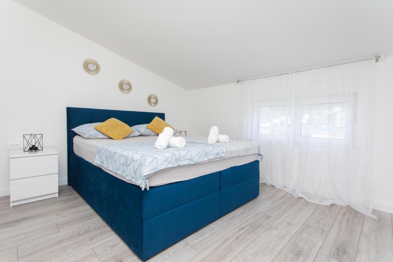 Apartment Gold Podstrana Ngoại thất bức ảnh
