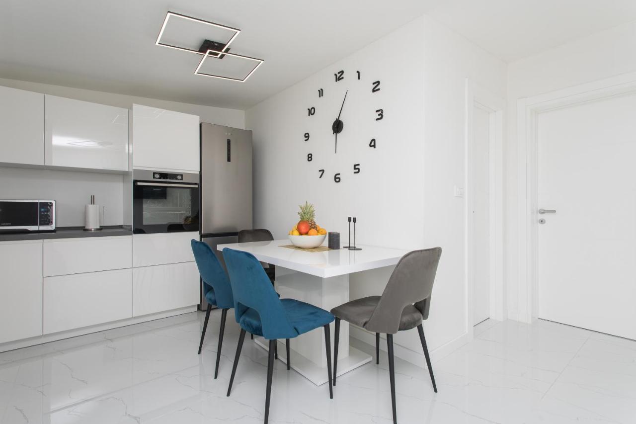 Apartment Gold Podstrana Ngoại thất bức ảnh